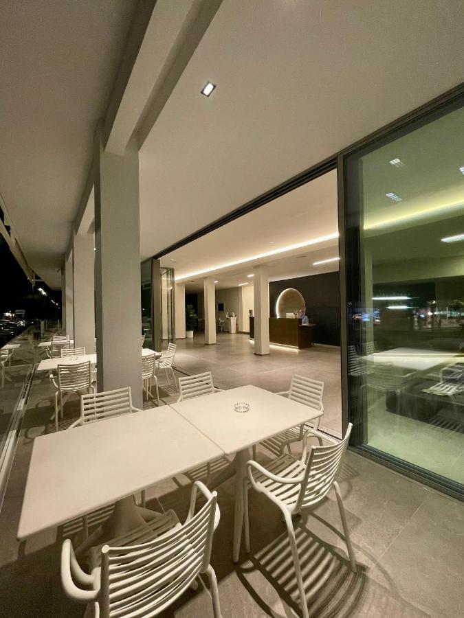 Hotel Cristallo Senigália Exterior foto