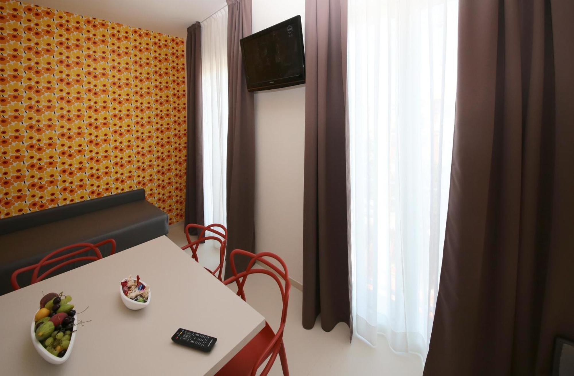 Hotel Cristallo Senigália Quarto foto